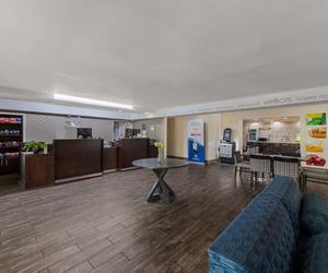 Photo 4 - Quality Inn & Suites Airport