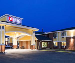 Photo 2 - Fargo Inn and Suites