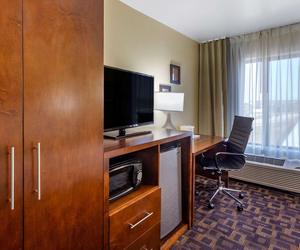 Photo 4 - Comfort Inn & Suites North Aurora - Naperville
