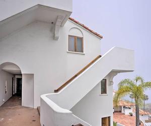 Photo 4 - Quiet Avalon Getaway Villa w/ Ocean View & Balcony