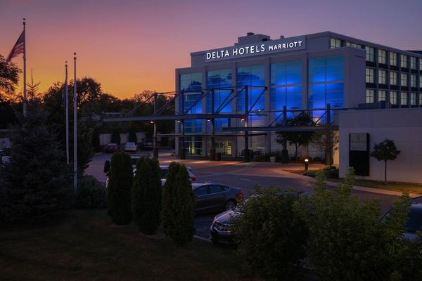 Photo 1 - Delta Hotels by Marriott Milwaukee Northwest