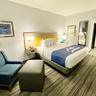 Photo 8 - Days Inn & Suites by Wyndham Beaumont West / I-10 & Walden