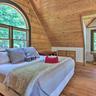 Photo 10 - Gorgeous Cabin Retreat on Lake Lanier!