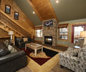Photo 3 - Spacious Elegance Mountain Cabin near Pigeon Forge Attractions