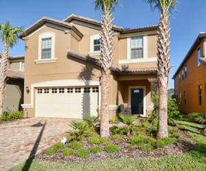 Photo 4 - BEAUTIFUL HOME WITH JACUZZI IN A RESORT COMMUNITY JUST A FEW MINUTES FROM DISNEY!