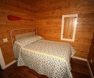 Photo 4 - Deerwood Resort - Whippoorwill Cabin