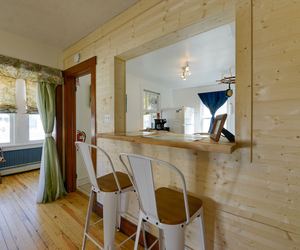 Photo 2 - Wildwood Apartment - Porch & Enclosed Sunroom!