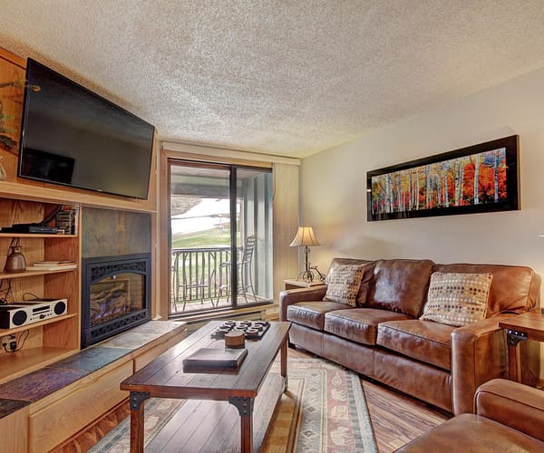 Photo 1 - Beautiful Condo, Ski Out Your Back Door - FP202