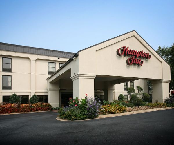Photo 1 - Hampton Inn Atlanta - Newnan